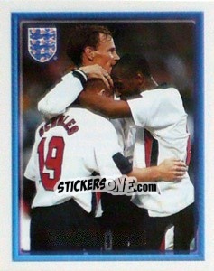 Figurina Paul Scholes scores (vs Italy Le Tournoi De France) - England 1998 n. 86 - Merlin