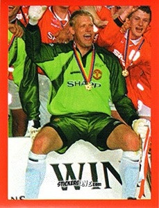Figurina Peter Schmeichel - Manchester United. Europe 2000 n. 151 - Futera