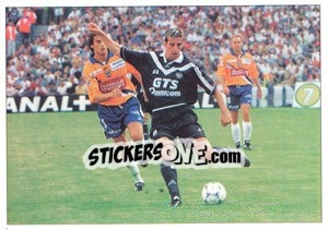 Figurina Johan Micoud (In game - foto 1) - F.C. Girondins De Bordeaux n. 76 - Panini