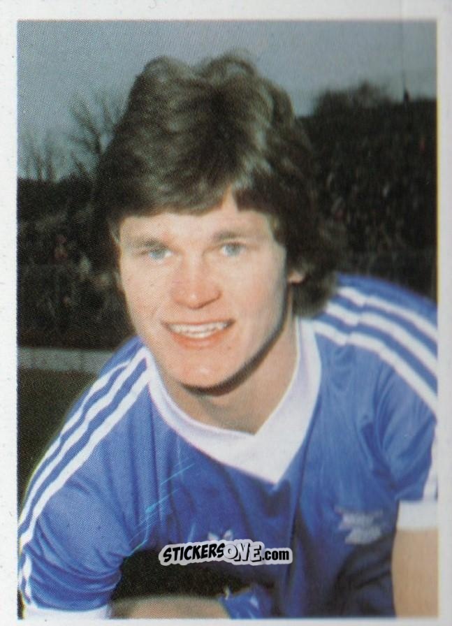 Sticker Joe Gallagher - Football 1980-1981
 n. 34 - Daily Star
