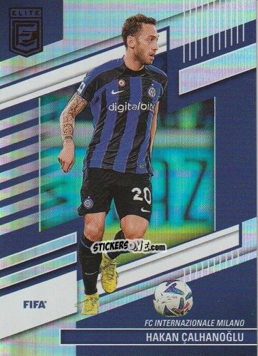Figurina Hakan Calhanoglu - Donruss Elite FIFA 2022-2023
 n. 66 - Panini