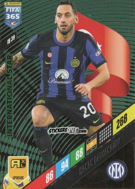 Figurina Hakan Çalhanoğlu - FIFA 365: 2023-2024. Adrenalyn XL
 n. IS39 - Panini