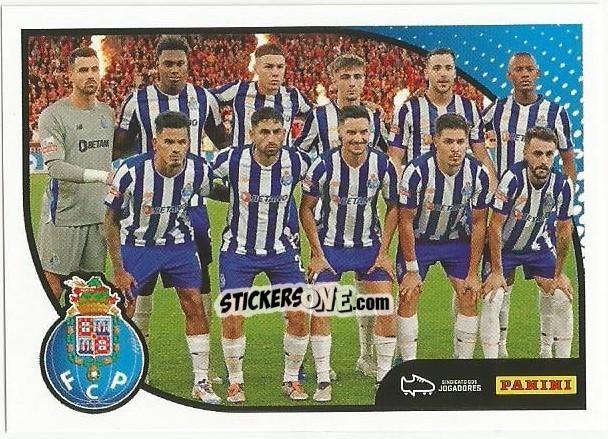 Figurina Plantel - Futebol 2024-2025
 n. 266 - Panini