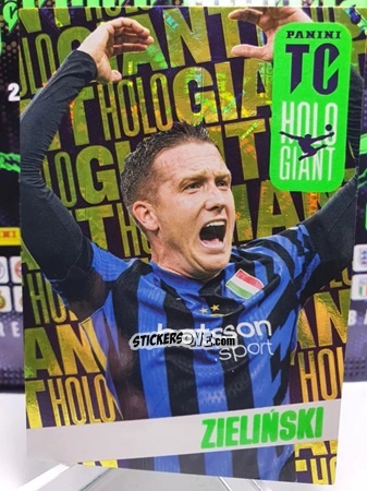 Cromo Piotr Zieliński - FIFA Top Class 2025
 n. HG14 - Panini