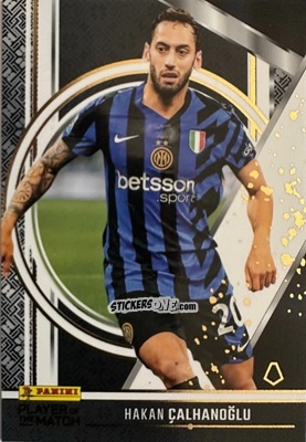 Figurina Hakan Çalhanoğlu - Serie A Player of The Match 2024-2025
 n. 42 - Panini