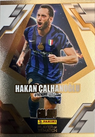 Figurina Hakan Çalhanoğlu - Serie A Player of The Match 2024-2025
 n. 182 - Panini