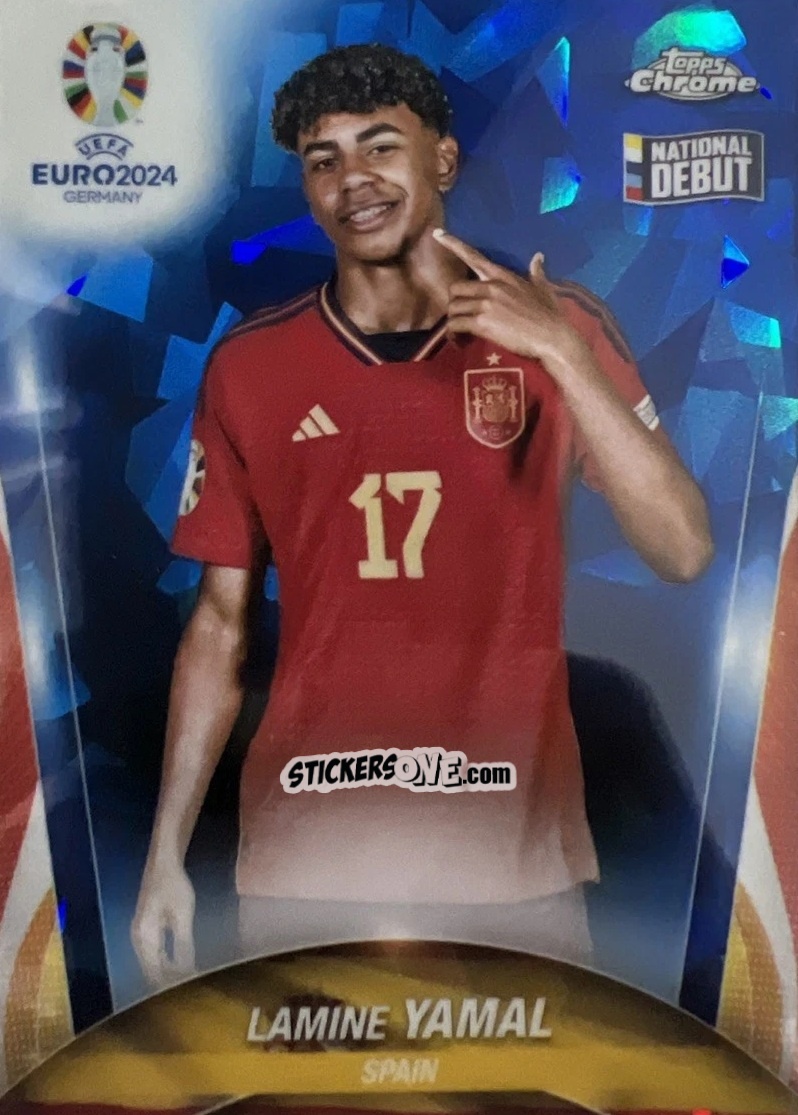 Figurina Lamine Yamal - Chrome UEFA Euro 2024 Sapphire Edition
 n. 17 - Topps