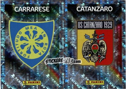 Figurina Carrarese / Catanzaro (Scudetto) - Calciatori 2025-2026 n. 547 - Panini