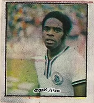 Figurina Luiz Antonio - Campeonato Nacional 76
 n. 81 - Editora e Impressora Graf Set Ltda