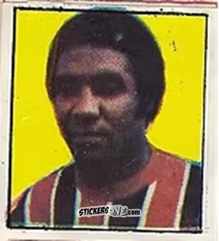 Figurina Mazinho - Campeonato Nacional 76
 n. 139 - Editora e Impressora Graf Set Ltda