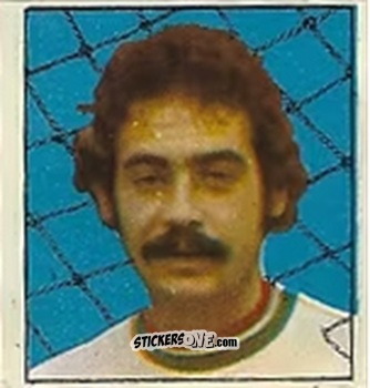 Figurina Rivelino - Campeonato Nacional 76
 n. 200 - Editora e Impressora Graf Set Ltda
