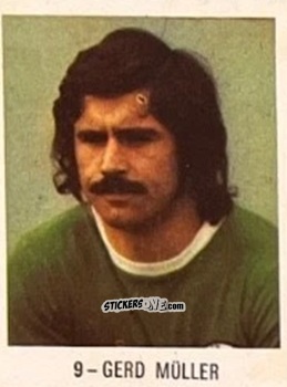 Sticker Gerd Muller - El Libro de Los Mundiales 1977
 n. 9 - SUPERCOLLECION