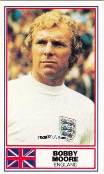 Figurina Bobby Moore - Football International Stars 1984
 n. 29 -  Rothmans
