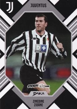 Figurina Zinedine Zidane - Juventus 2025-2026 Top Audience
 n. JUV-27-A - DAKA