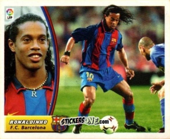 Sticker 10. Ronaldinho (BARCELONA) (DOBLE IMAGEN) - Liga Spagnola 2003-2004 n. 524 - Colecciones ESTE
